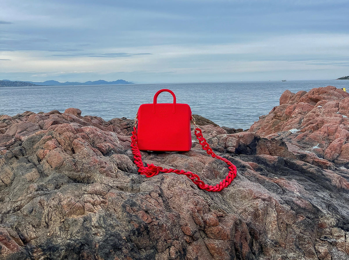 Silicone vs. Leather Handbags: Which Is Actually More Practical?